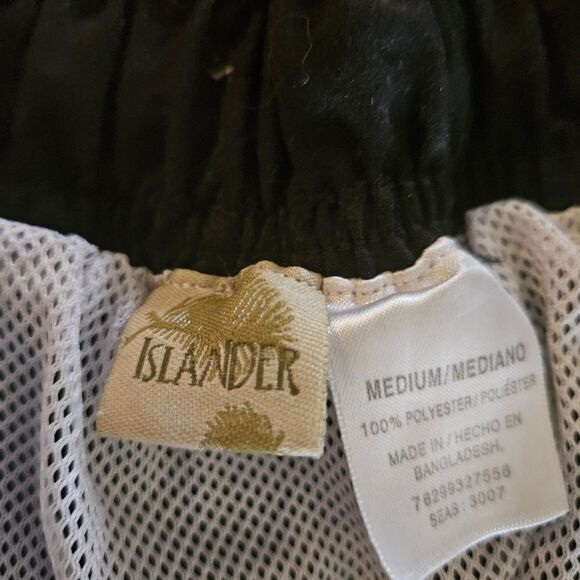 Islander Black Cargo Men's Medium Swim Shorts With Red Accents - Picture 2 of 5